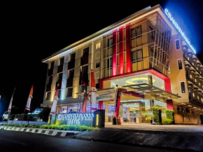 Гостиница Grand Parama Hotel  Tanjung Redeb